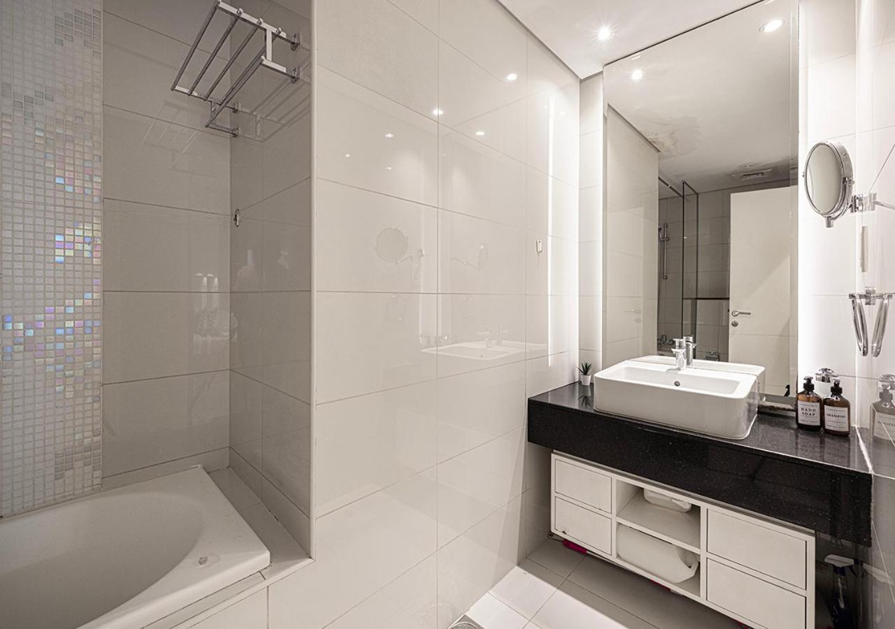 Apartment 5 Min Mall & Fountain - Partly Burj Khalifa View - Swimingpool - Business Bay